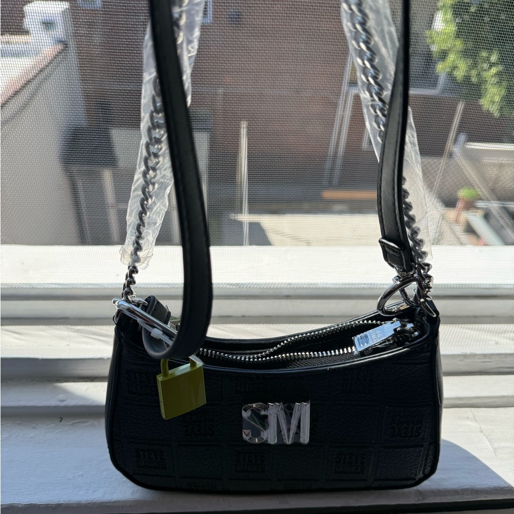 Steve Madden blibby Black shoulder bag with Silver Accents